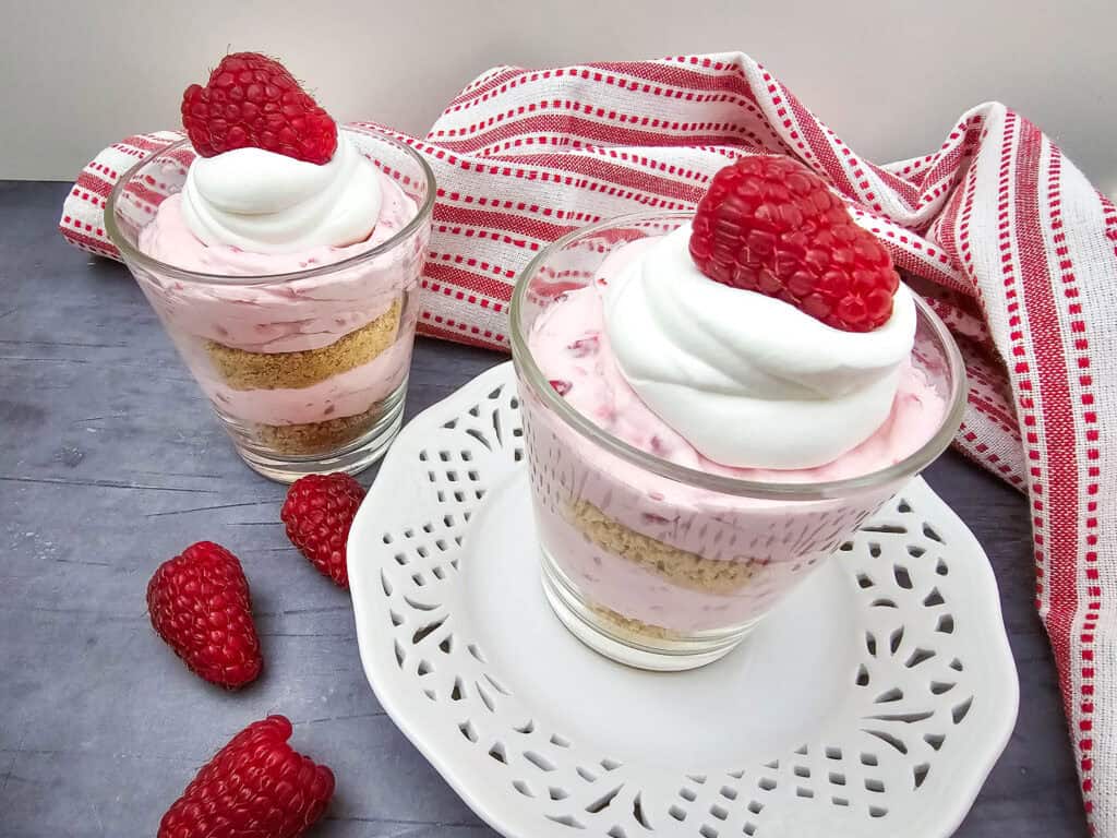 no bake raspberry cheesecake parfaits an easy dessert